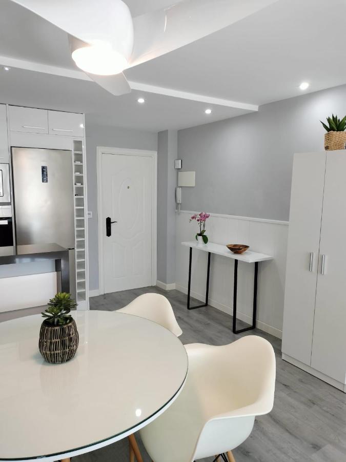 Nautilus Apartment Torrevieja Exterior photo
